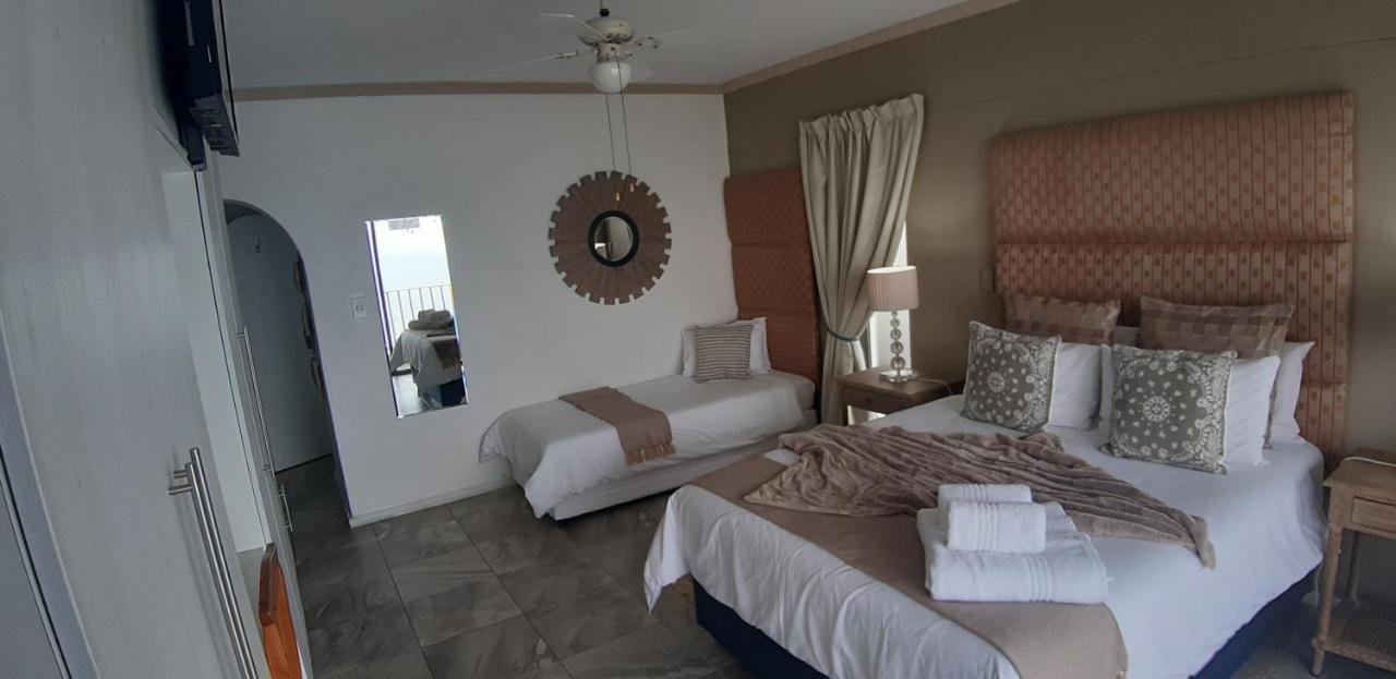 Harbour View Lodge Gordons Bay Exterior photo